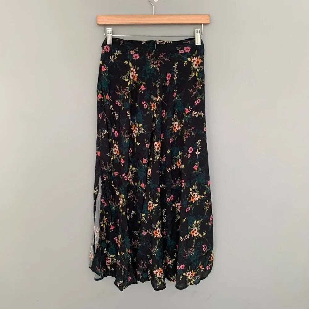 Velvet by Graham & Spencer Floral Maxi‎ Skirt Black XS Anthropologie Boho Slit